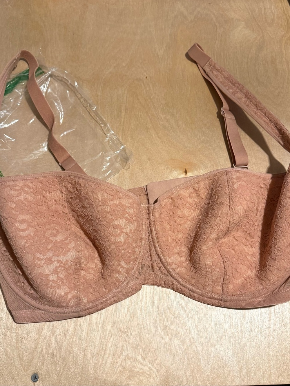 Lace Underwire Bra in Dusty Nude Pink